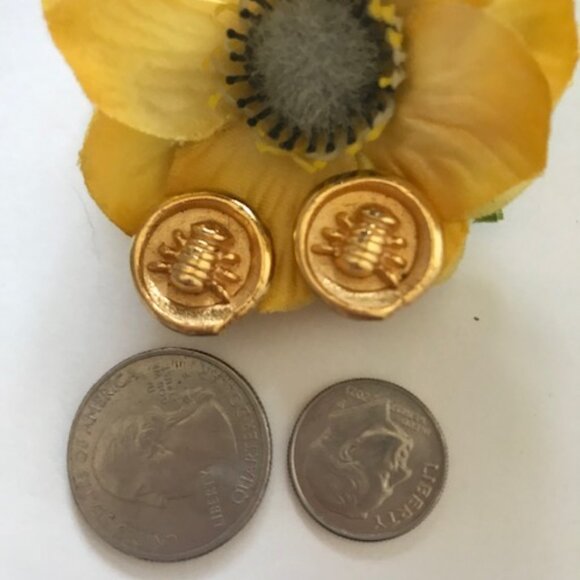 BEES FOR CHRISTMAS! VINTAGE GERARD YOSCA 'BUMBLE BEE' EARRINGS, MINT COND. - Picture 2 of 7